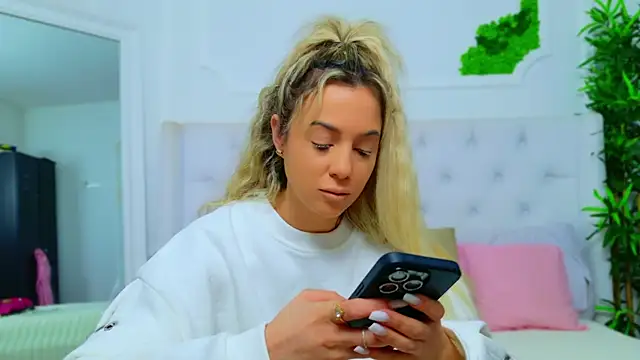 AriannaSins online show from 01.21.25