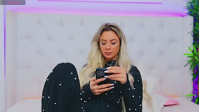 AriannaSins online show from 01.24.25