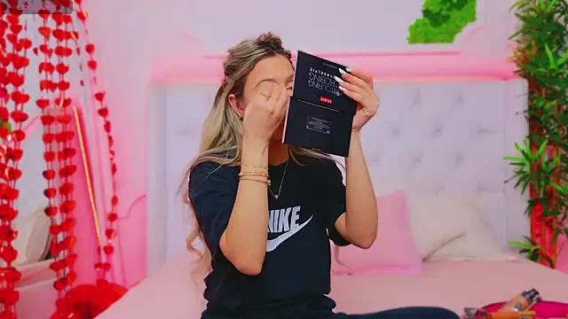 AriannaSins online show from 02.06.25