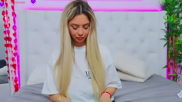 AriannaSins online show from 03.12.25