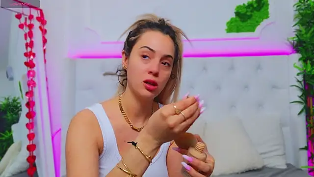 AriannaSins online show from 03.22.25