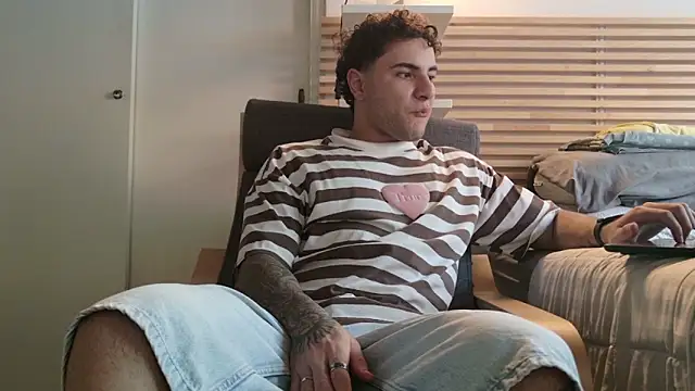 KevinWolf777 online show from 03.19.26