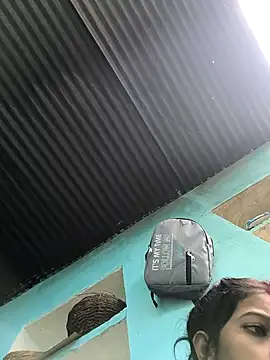 Snapshot of Ragni_bhargav chatting on 11.12.25 Ragni bhargav online show from 11.12.25