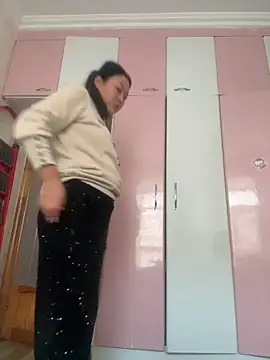 aini-maili online show from 12.03.25