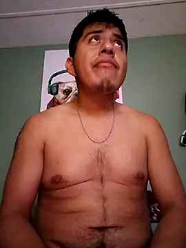 Snapshot of Penelargo1233r chatting on 10.21.25 Penelargo1233r online show from 10.21.25