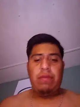 Snapshot of Penelargo1233r chatting on 10.22.25 Penelargo1233r online show from 10.22.25