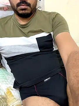 Handsome8677 online show from 12.22.25