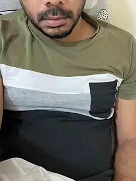 Snapshot of Handsome8677 chatting on 02.04.26 Handsome8677 online show from 02.04.26