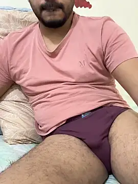 Snapshot of Handsome8677 chatting on 02.14.26 Handsome8677 online show from 02.14.26