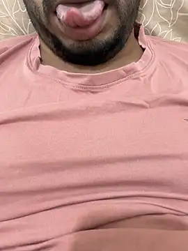 Snapshot of Handsome8677 chatting on 03.17.26 Handsome8677 online show from 03.17.26