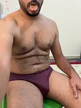 Snapshot of Handsome8677 chatting on 04.07.26 Handsome8677 online show from 04.07.26