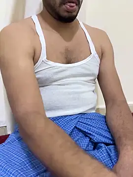 Snapshot of Handsome8677 chatting on 04.12.26 Handsome8677 online show from 04.12.26