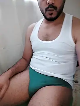 Snapshot of Handsome8677 chatting on 04.27.26 Handsome8677 online show from 04.27.26