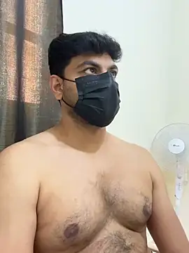 Snapshot of Handsome8677 chatting on 05.21.26 Handsome8677 online show from 05.21.26