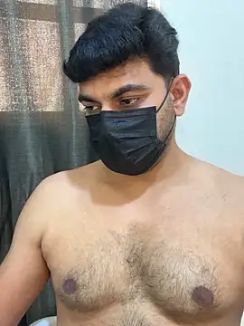 Snapshot of Handsome8677 chatting on 05.25.26 Handsome8677 online show from 05.25.26