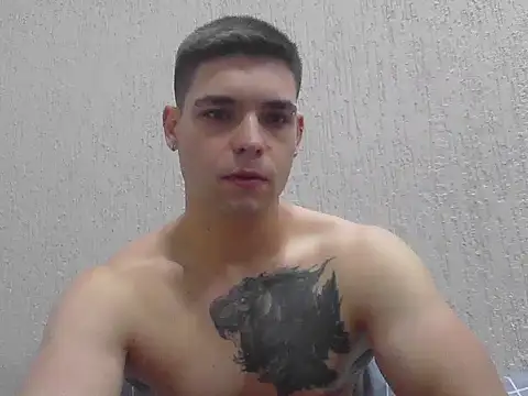 Snapshot of Zure-xxx chatting on 11.21.25 Zure-xxx online show from 11.21.25