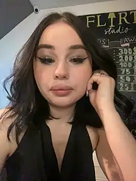 AliceLune online show from 01.17.26