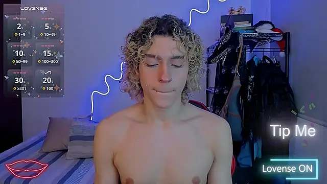 Lyric Mirage online show from 12.22.25