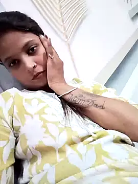 Anshika1431 online show from 10.24.25