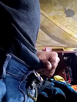 Snapshot of Cogelonregio chatting on 11.08.25 Cogelonregio online show from 11.08.25