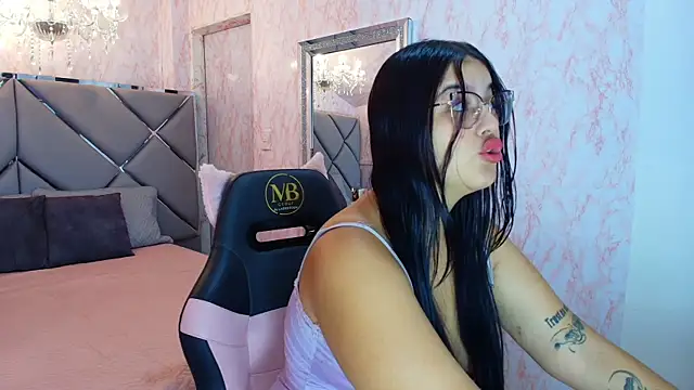 scarlett montoya online show from 01.08.26