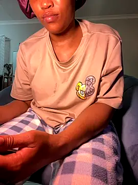 Snapshot of WaterMommy chatting on 11.01.25 WaterMommy online show from 11.01.25