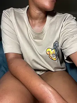 Snapshot of WaterMommy chatting on 11.30.25 WaterMommy online show from 11.30.25