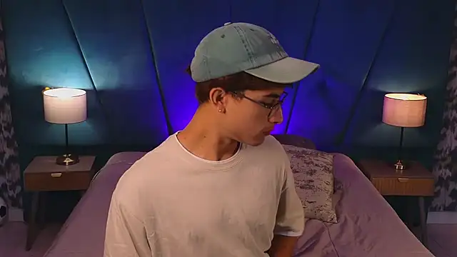 Aaron Eze online show from 07.19.26