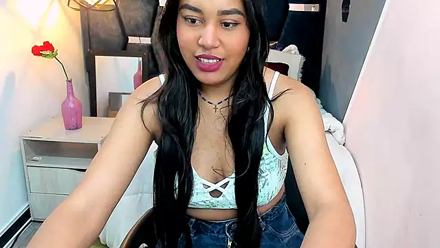 Rachel  Jonees online show from 10.26.25