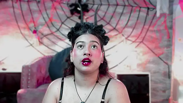 lilithst  online show from 10.29.25