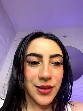 Snapshot of LiliBundy chatting on 12.02.25 LiliBundy online show from 12.02.25