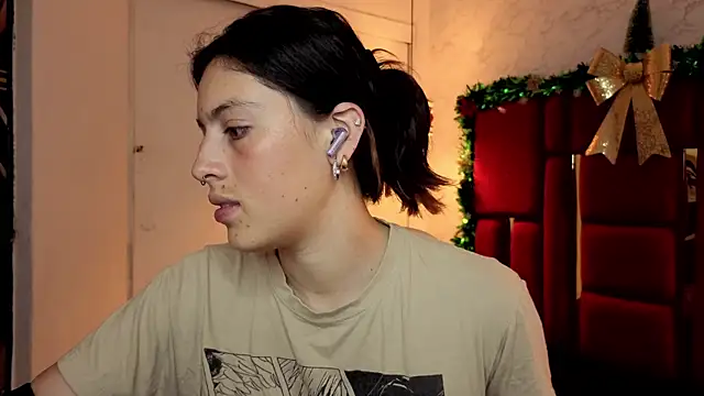 moon winy online show from 12.21.25