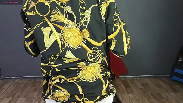 wild-cat-hot online show from 10.24.25