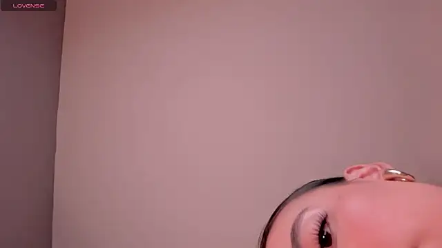 ChristineFord  online show from 05.15.26