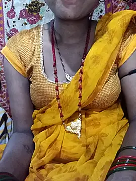 Snapshot of Hot_Lilly02 chatting on 11.04.25 Hot Lilly02 online show from 11.04.25