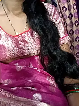 Snapshot of Hot_Lilly02 chatting on 11.05.25 Hot Lilly02 online show from 11.05.25