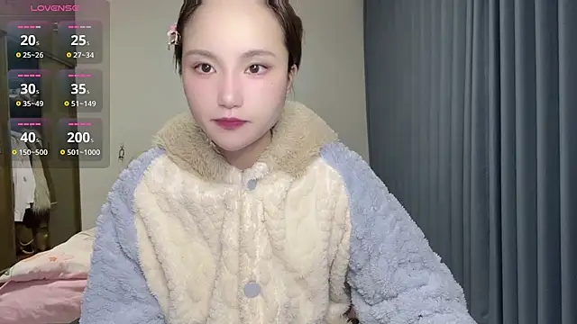 Momo-999 online show from 12.04.25