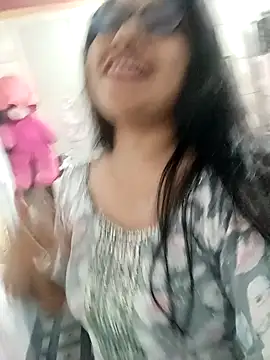 Vanshika1432 online show from 11.07.25