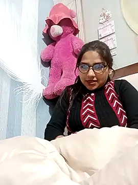 Vanshika1432 online show from 11.16.25