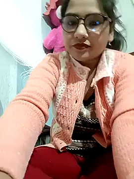 Vanshika1432 online show from 12.18.25