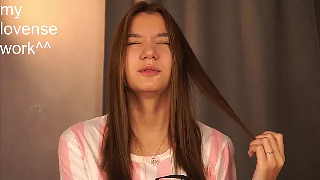 BrynnHolverson online show from 10.26.25