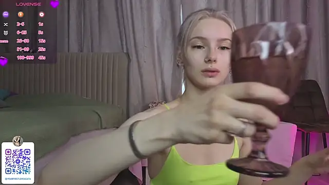 Snapshot of Sunshine_agata chatting on 07.18.26 Sunshine agata online show from 07.18.26