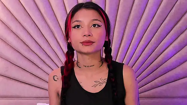 Emma duff online show from 10.21.25