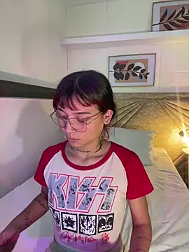 Emma duff online show from 03.29.26