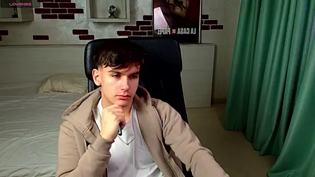 Snapshot of BradyFlint chatting on 02.28.26 BradyFlint online show from 02.28.26