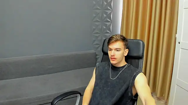 BradyFlint online show from 04.15.26