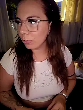 Snapshot of NordicNaughty chatting on 07.18.26 NordicNaughty online show from 07.18.26