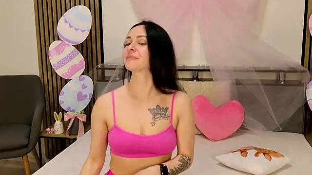 Snapshot of DitaNoir chatting on 04.06.26 DitaNoir online show from 04.06.26