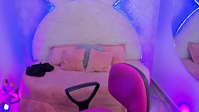 Snapshot of valentina_clk chatting on 11.07.25 valentina clk online show from 11.07.25