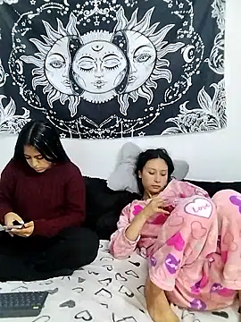 emily n abby online show from 04.11.26